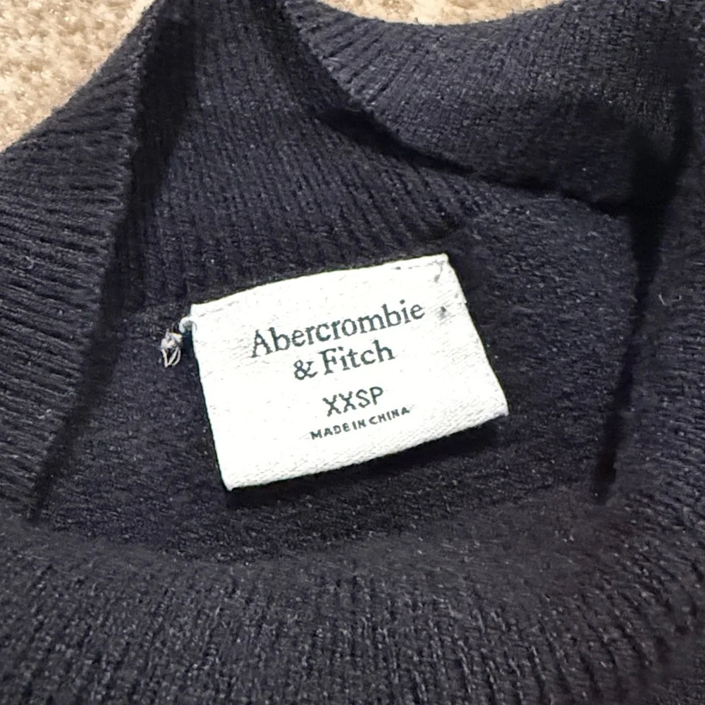 Abercrombie & Fitch Black Maxi Short-Sleeve Dress. Size XXS